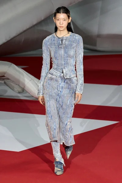 Look 13